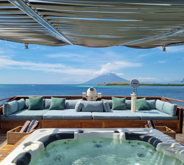 Jacuzzi - Kudanil - Jack Johns