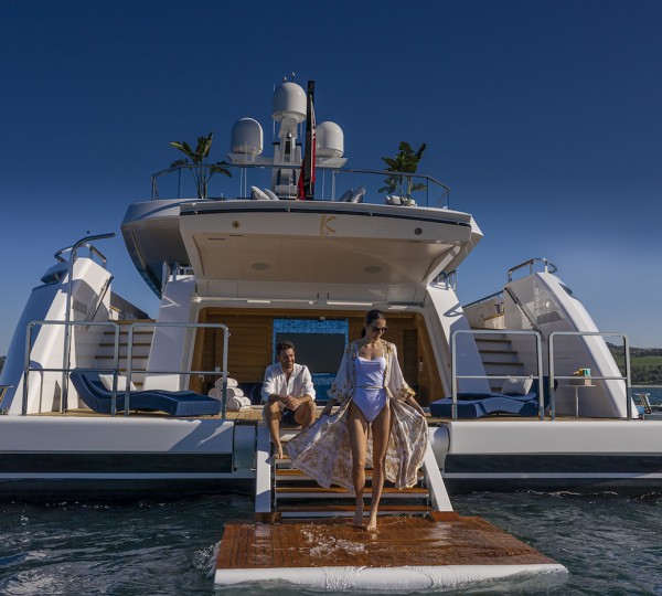 Lifestyle - Couple On The Yacht K2