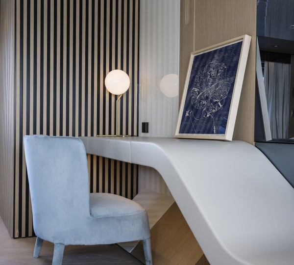 Lower Deck Cabin Detail