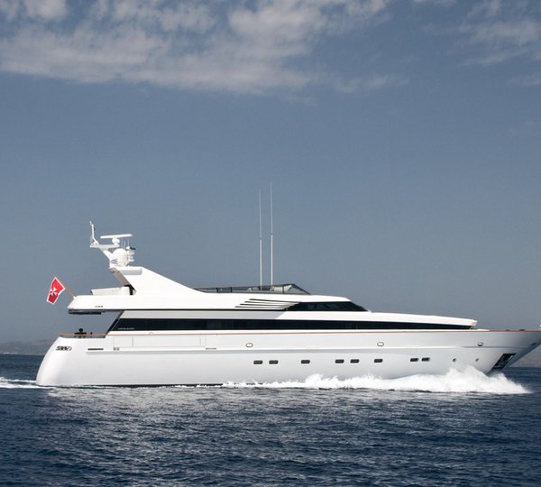 Luxury Motor Yacht REGINA K