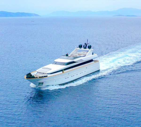 Luxury Motor Yacht TIGRA