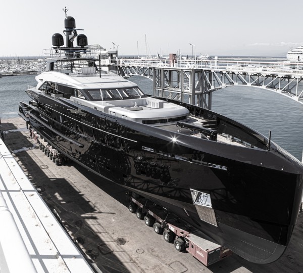 Luxury Superyacht OLOKUN