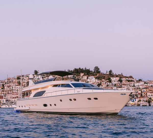 Luxury Yacht OXYGEN 8