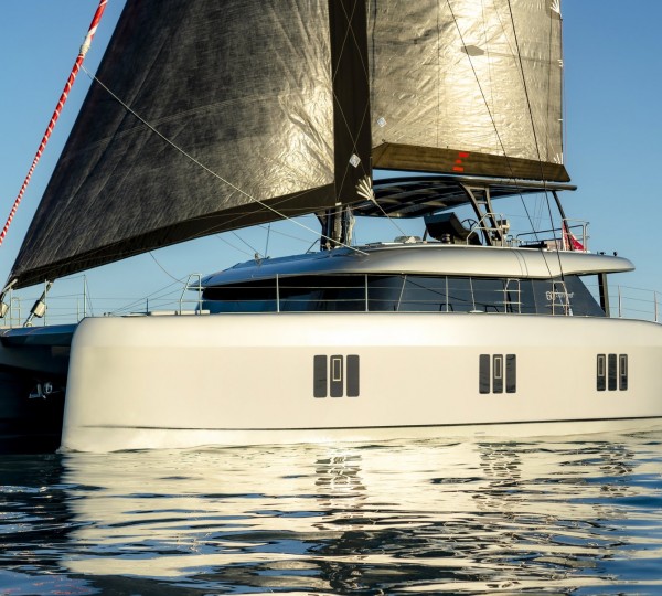 Luxury Yacht E SUPERCAT