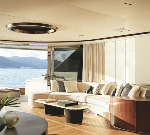 Main Deck Saloon Aft