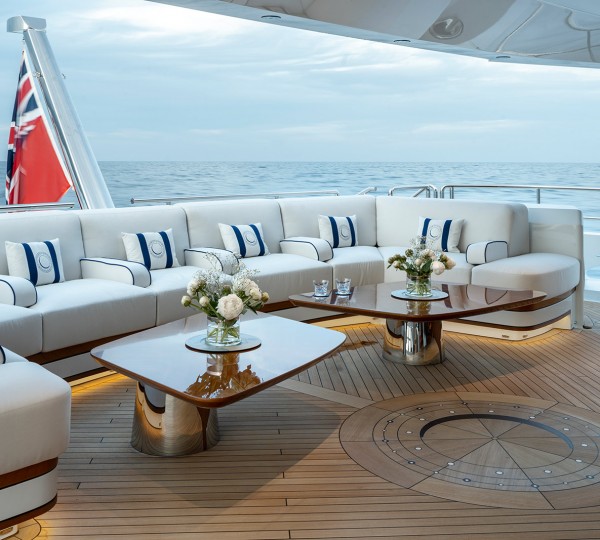 Main Deck Seating Aft