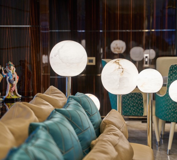 Main Saloon Lighting