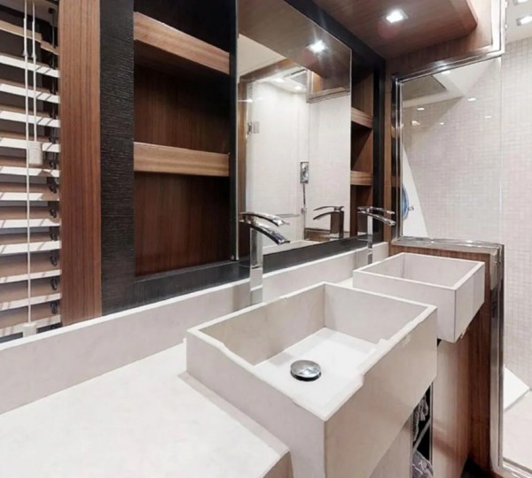 Master Bathroom 02