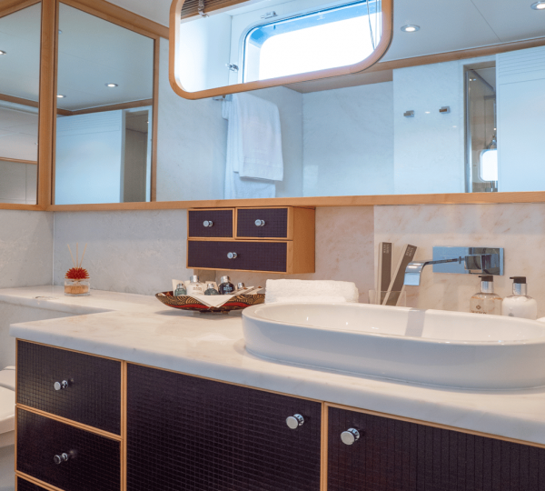 Master Bathroom Detail