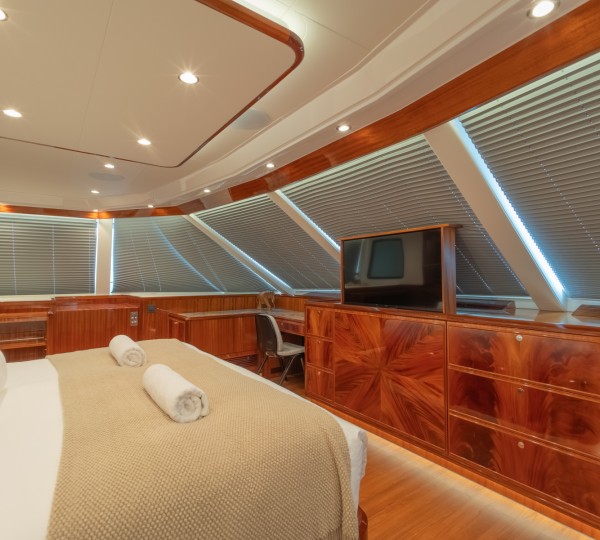 Master Cabin - Turn Down