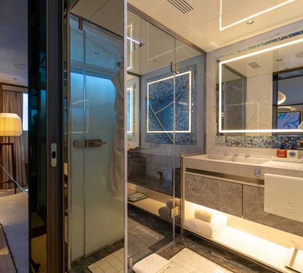 Master Cabin Bahtroom