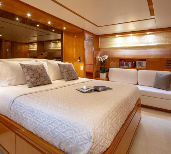 Master Cabin With Seating