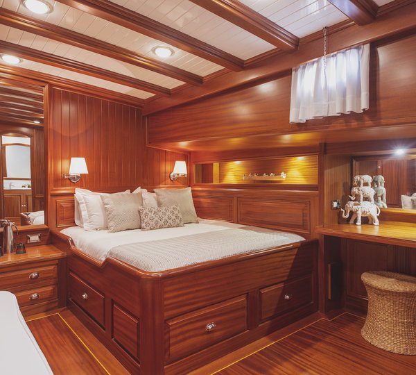 Master Deluxe Cabin