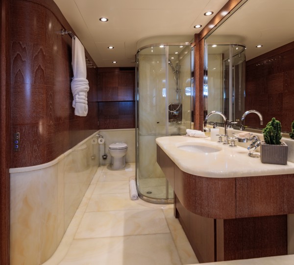 Master Ensuite Bathroom