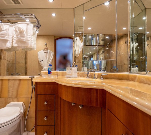 Master His And Hers Bathroom