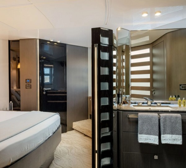 Master Stateroom With Bathroom