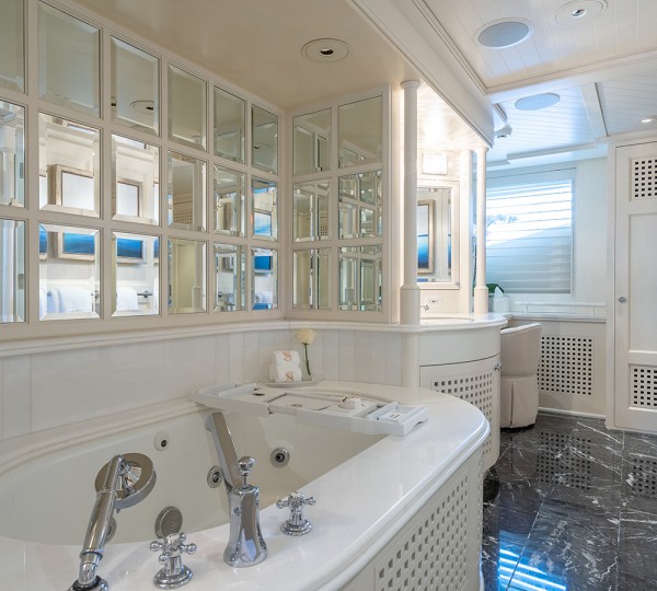 Master Suite - Ensuite Bathroom