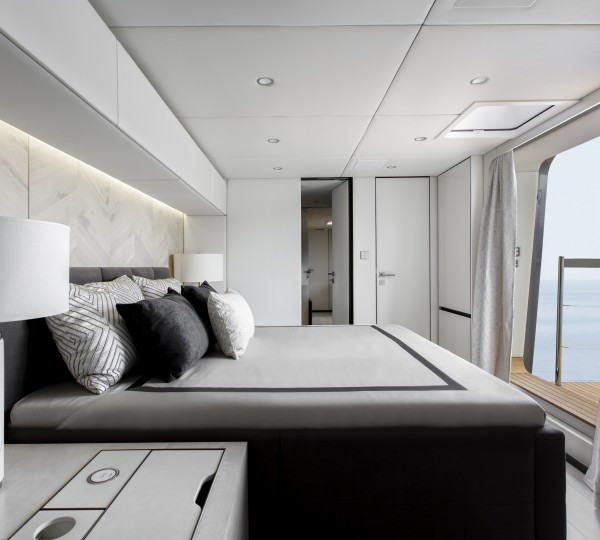 Master With Open Balcony