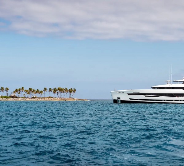 Motor Yacht  Santosha- Photo © Heesen Yachts