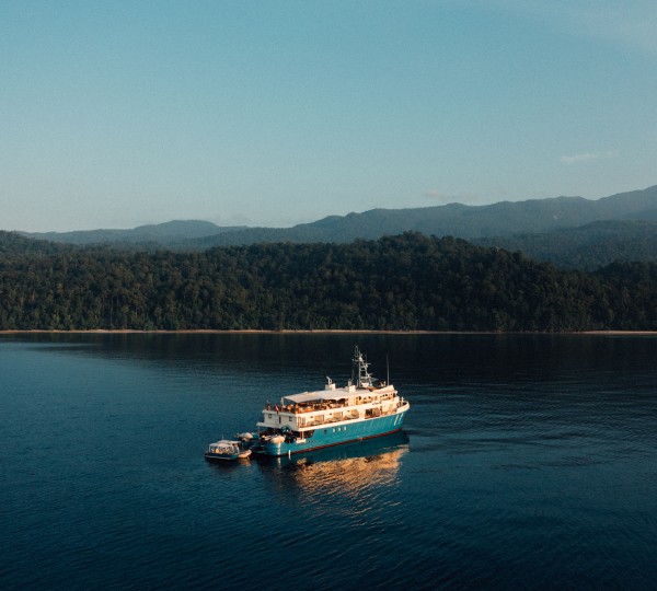 Motor Yacht - Kudanil - Jack Johns