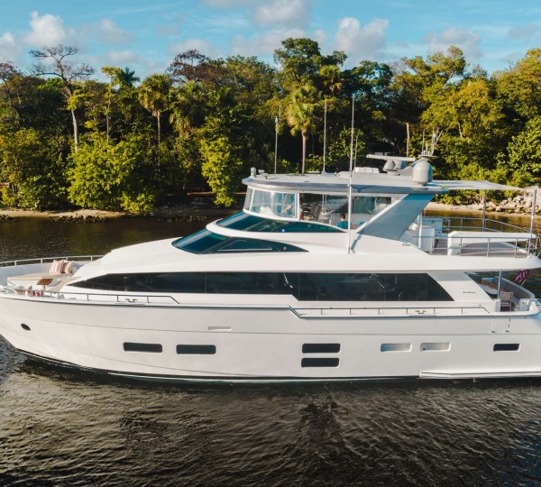 Motor Yacht BELLA SKY