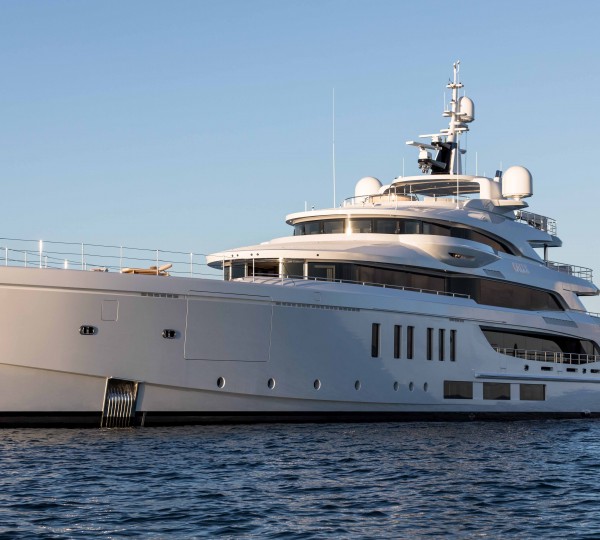 Motor Yacht CALEX
