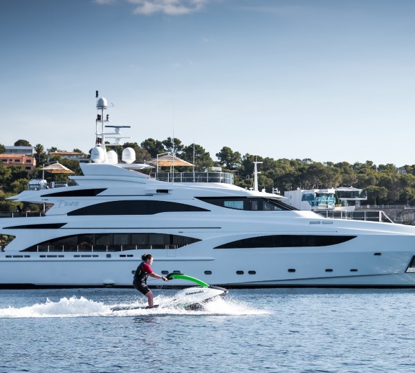 Motor Yacht DIANE