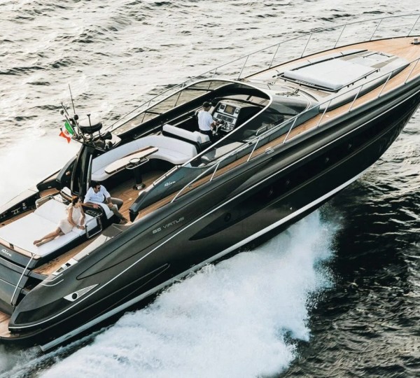Motor Yacht LARGO
