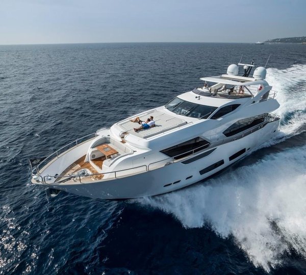 Motor Yacht NITSA Cruising