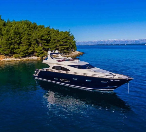 Motor Yacht SECRET LIFE