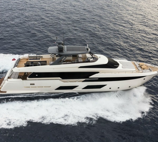 Motor Yacht UPSTREAM Sistership