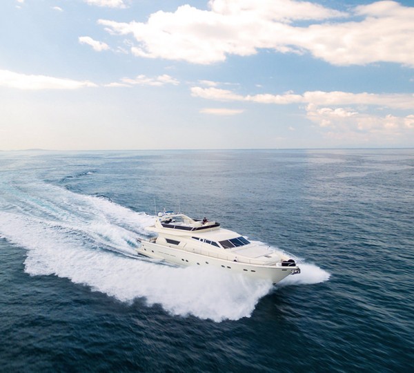 Motor Yacht VENTO For Charter