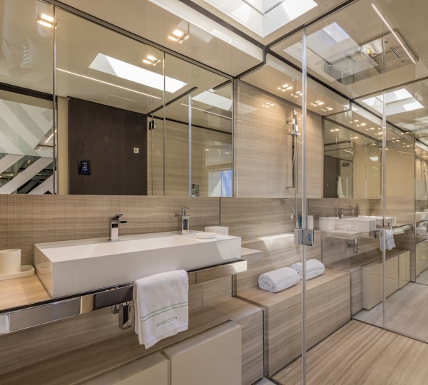 Onwer Suite Bathroom With Shower