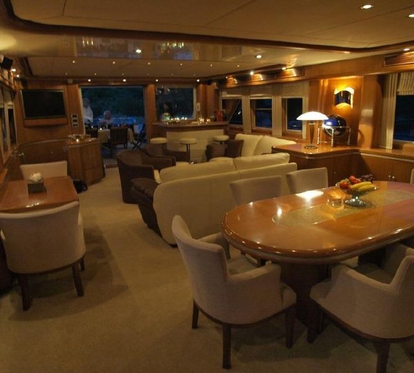 Open Plan Salon With Dining