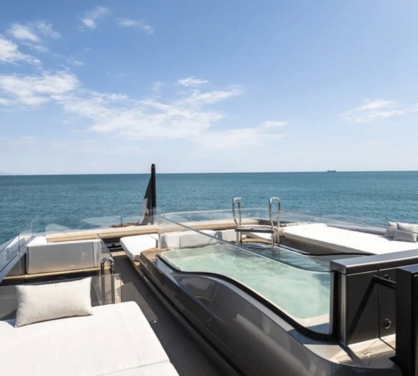 Opendeck With Sea Views