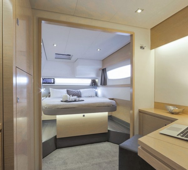 Fountaine Pajot Saba 50 Yacht TIZIANO sistership - Master stateroom
