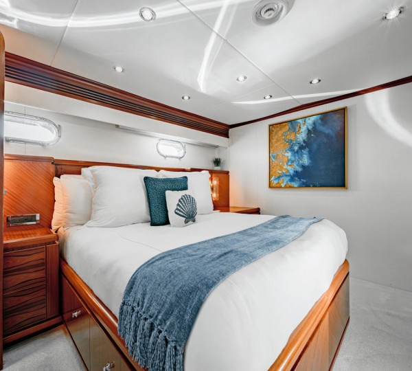 Queen Bedroom