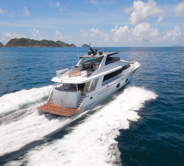 Running Photo Of The Yacht