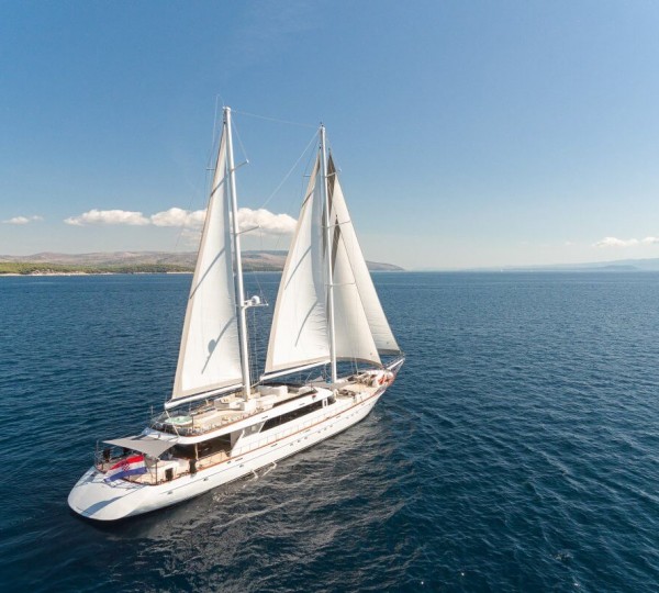 Sailing Yacht LADY GITA
