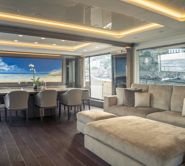 Saloon Sofa And Dining