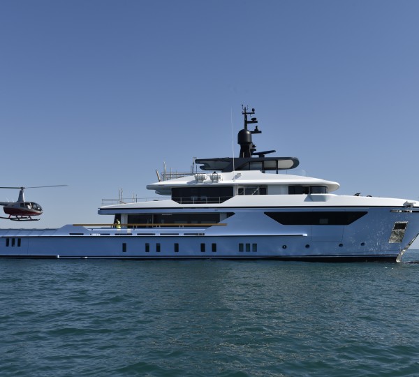 Sistership To Motor Yacht DRIFTER WORLD