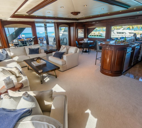 Sky Lounge On The Upper Deck