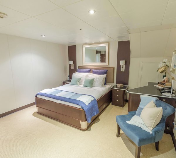 Spacious Double With Seating