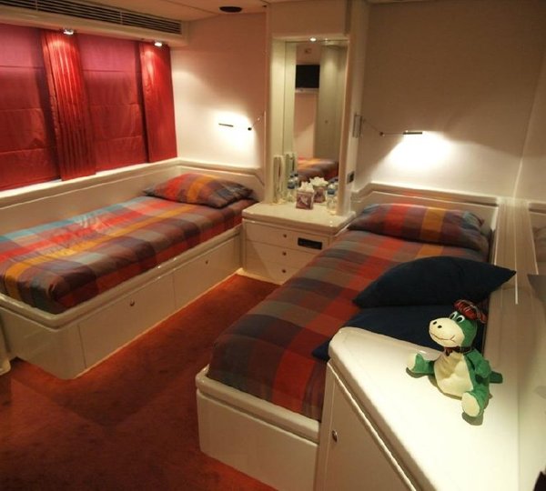Spacious Twin Cabin