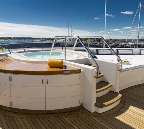 Sun Deck Forward - Jacuzzi