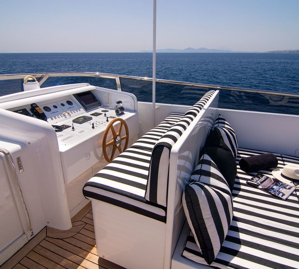 Sun Deck Helm