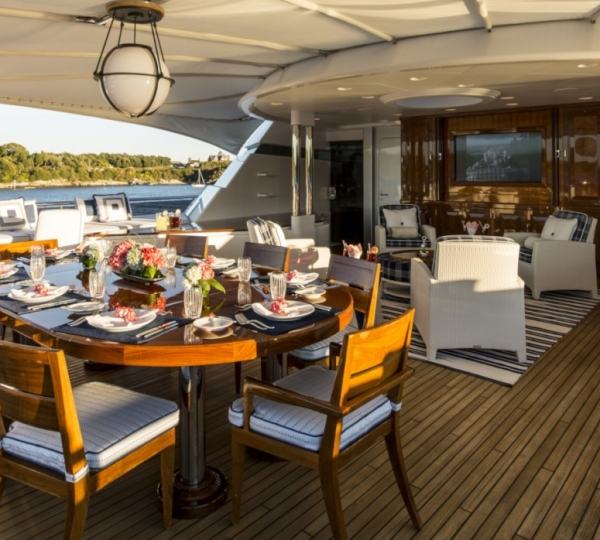 Sun Deck Seating And Dining