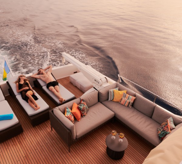 Sun Lounges - Lifestyle