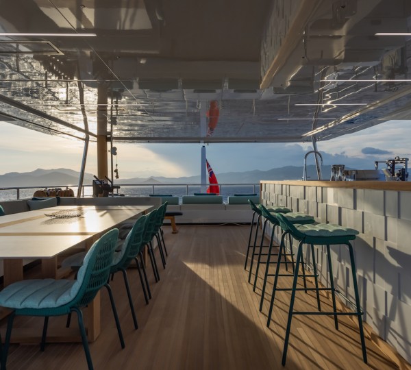 Sundeck - Alfresco Dining