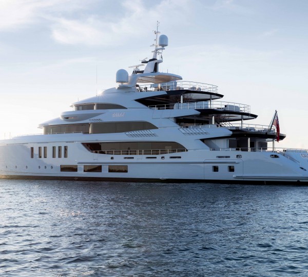 Super Yacht CALEX